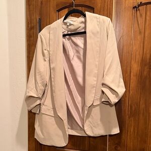 Chic Beige Women's Blazer